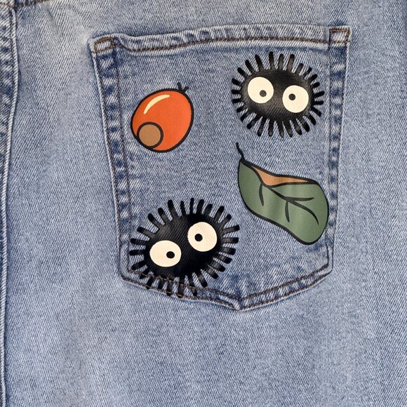Her Universe Studio Ghibli My Neighbor Totoro Mom Jeans Plus Size 20 Soot Sprite - Picture 3 of 12